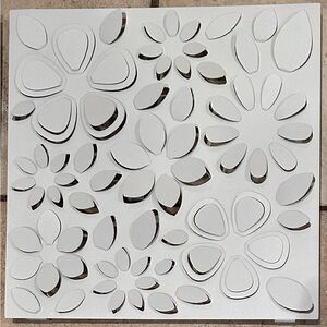 🎊 Host Pick 🎊 UMBRA White Floral Wall Decor, Metal, 9x9 Inches, Set of 3